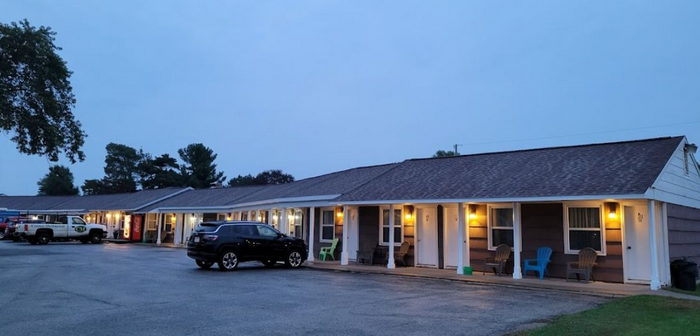 Sunset Lodge (Sunset Motel) - From Website (newer photo)